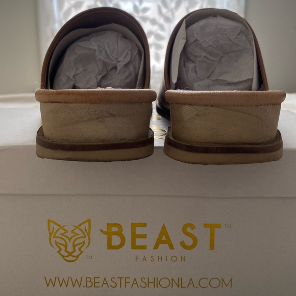 Tan slide - Picture 4 of 6